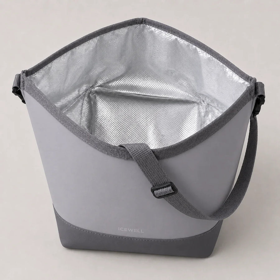 Geöffnete ICEWELL Lotus Kühltasche in Grau – isolierte Innenseite hält Getränke und Snacks kühl – Ansicht 7