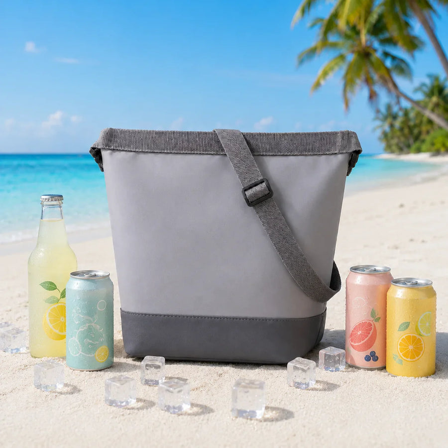 ICEWELL Lotus Kühltasche in Grau am Strand – isolierte Umhängetasche für Picknick und Alltag – Ansicht 5